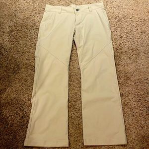 Columbia lightweight pants - Women’s Size 10 short